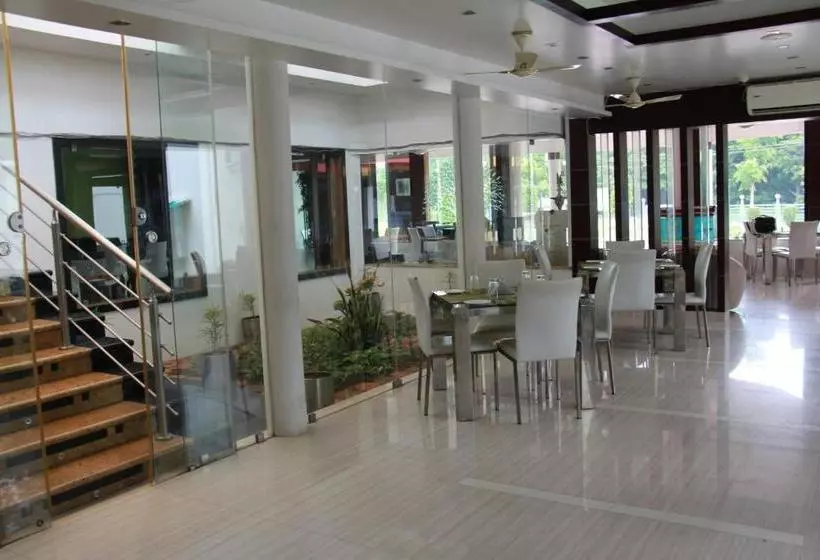 Green Royale Resorts