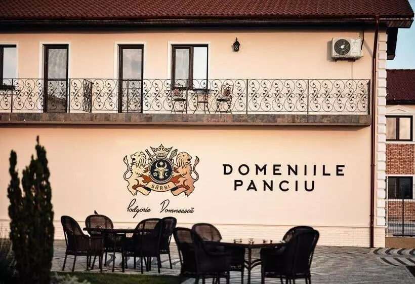 Hotelli Domeniile Panciu Winery & Resort