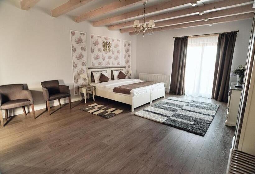 هتل Domeniile Panciu Winery & Resort