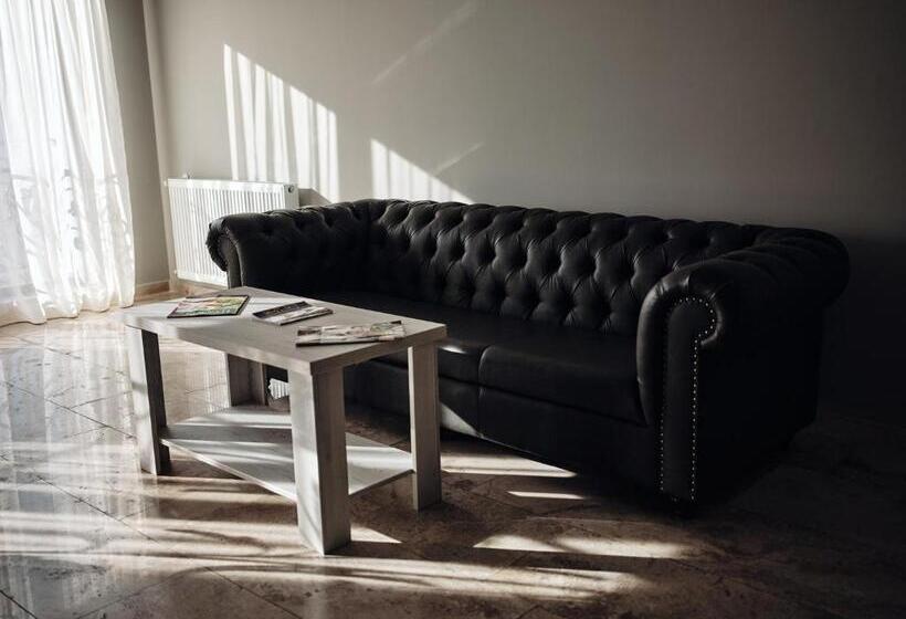 هتل Domeniile Panciu Winery & Resort