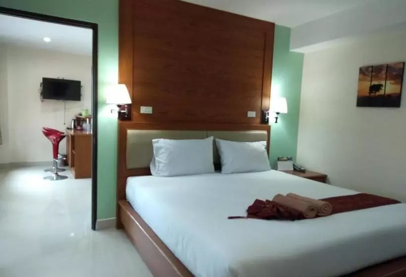 ホテル Jingjo  Lang Suan