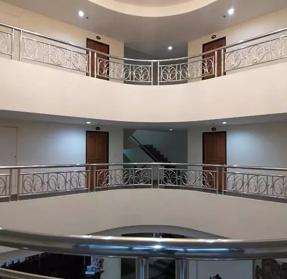 ホテル Jingjo  Lang Suan