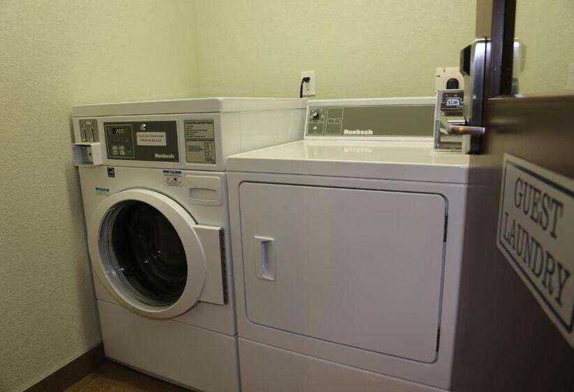 فندق Prairie Moon Inn & Suites Unity