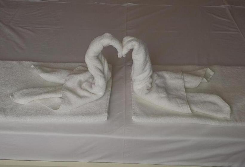 בית מלון כפרי Queen