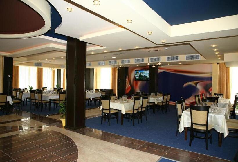 בית מלון כפרי Queen