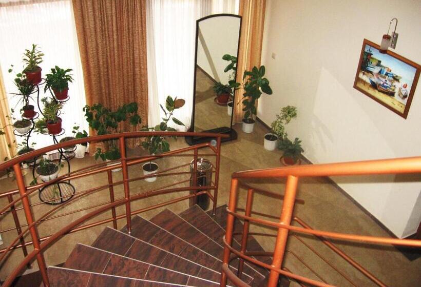 בית מלון כפרי Queen