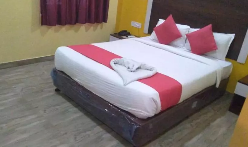 ホテル Ratna Resort Near Bhubaneswar Airport