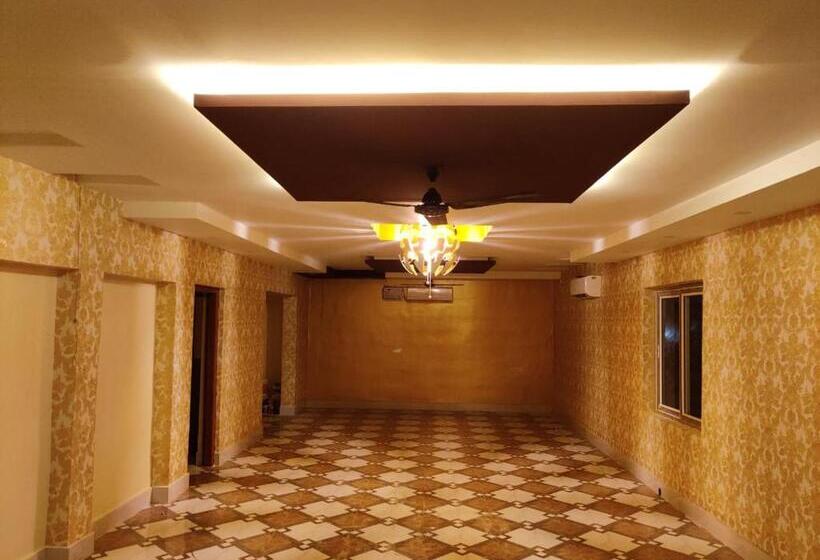هتل Ratna Resort Near Bhubaneswar Airport