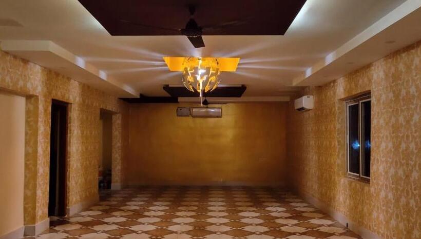 هتل Ratna Resort Near Bhubaneswar Airport