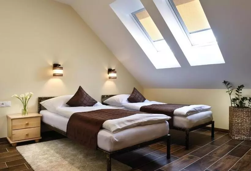 Hotelli Rezort Masarykov Dvor