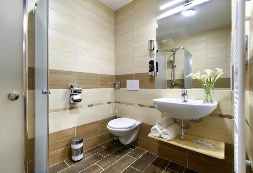 Hotelli Rezort Masarykov Dvor