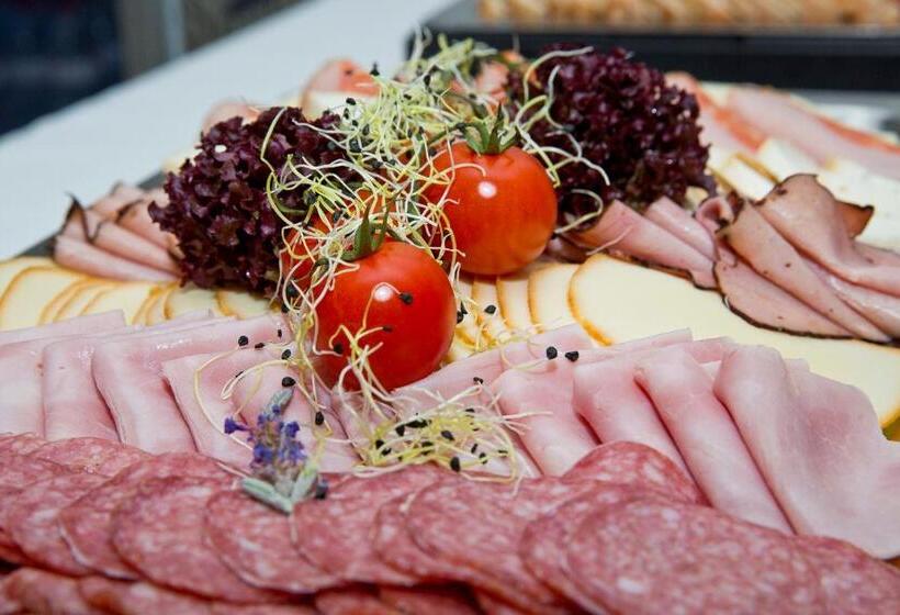 ホテル Rezort Masarykov Dvor