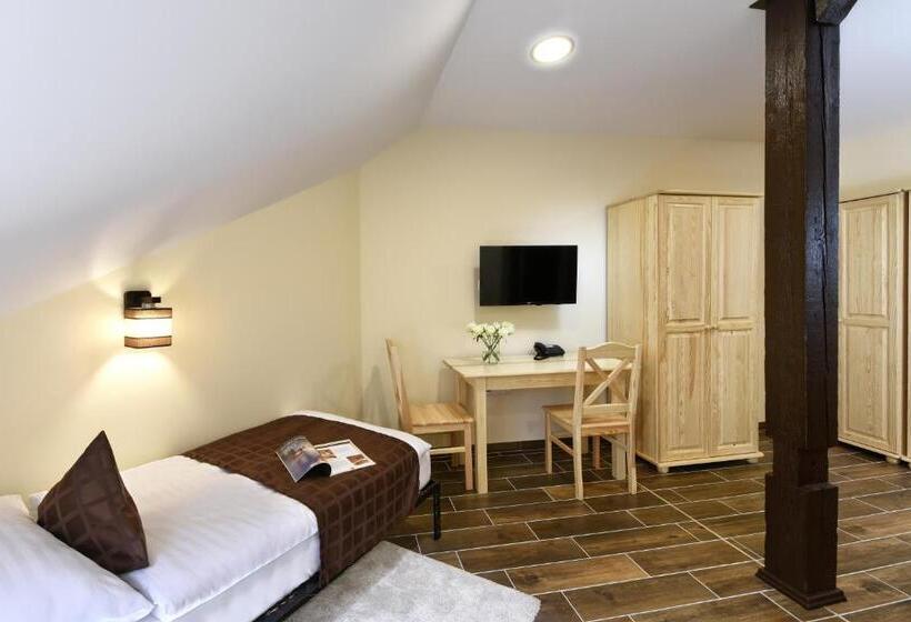 ホテル Rezort Masarykov Dvor