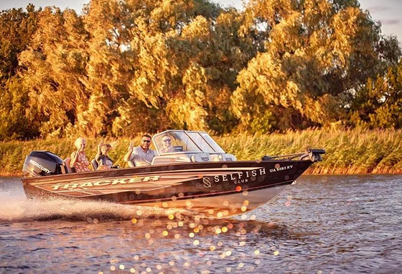 فندق Selfish Club