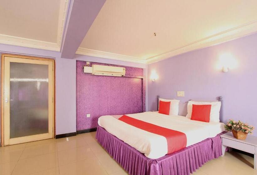 Отель Vaccinated Staff  Oyo 23182  Dhammanagi Comforts