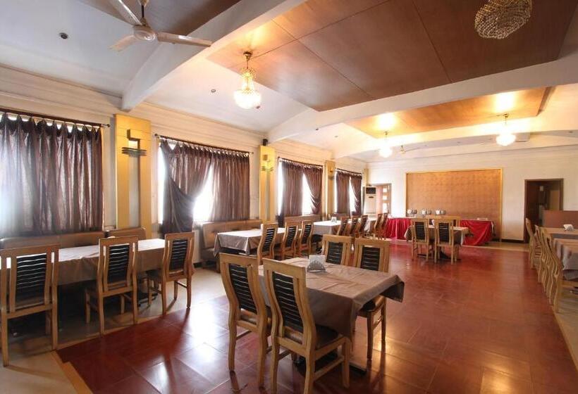 Отель Vaccinated Staff  Oyo 23182  Dhammanagi Comforts