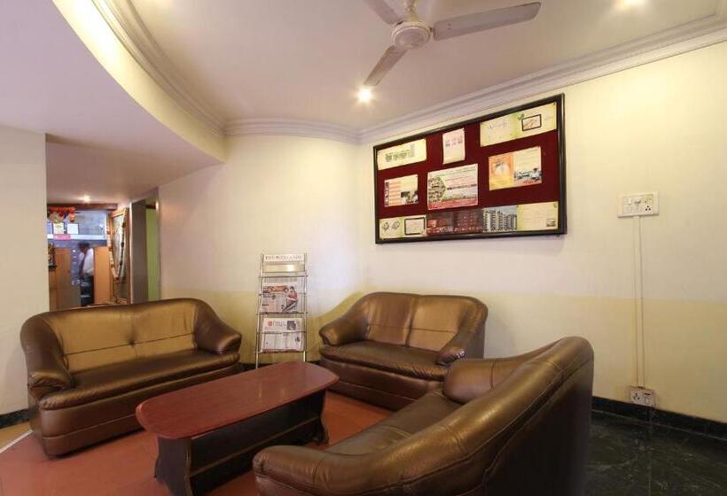 Отель Vaccinated Staff  Oyo 23182  Dhammanagi Comforts