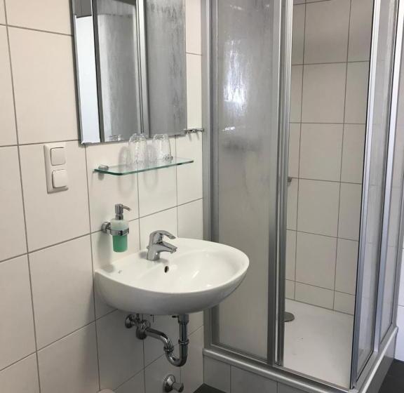 Отель Zur Sonne