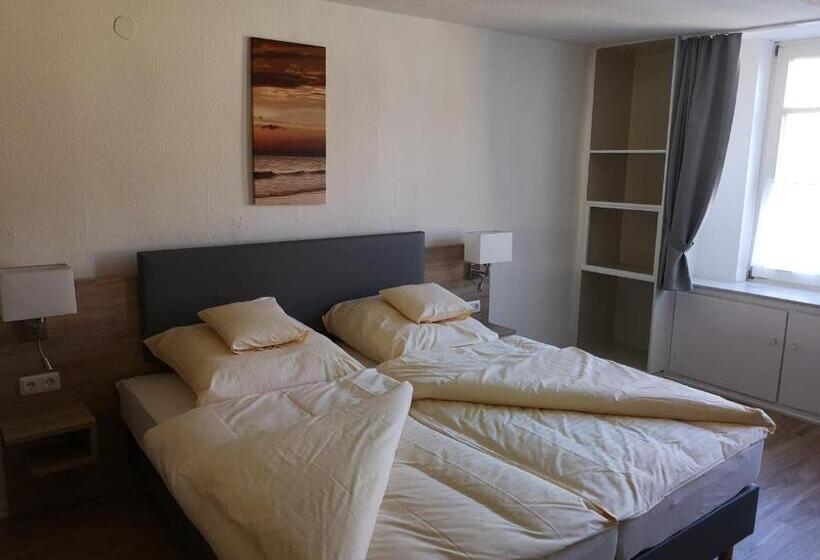 Отель Zur Sonne