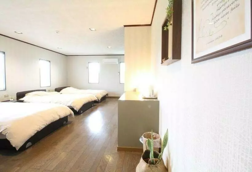 پانسیون 百合ヶ浜ビーチハウス