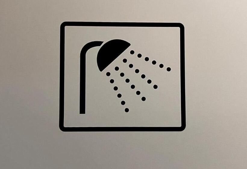 ペンション 古民家ゲストハウス ナマケモノ