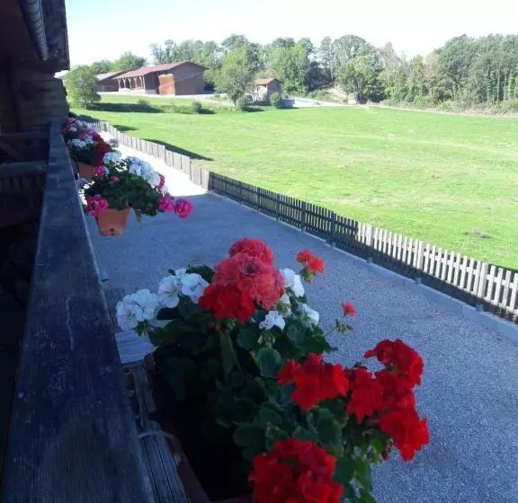 Majatalo Au Doubs Repos