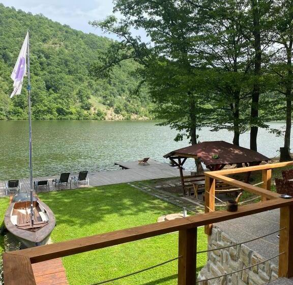 Пансион Cabana Ana