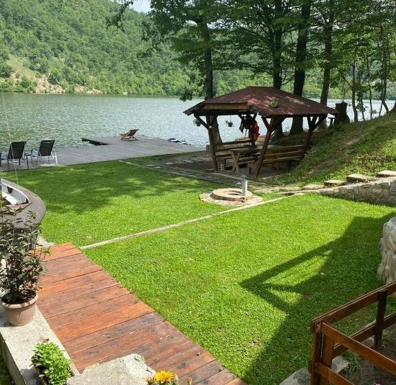 Пансион Cabana Ana