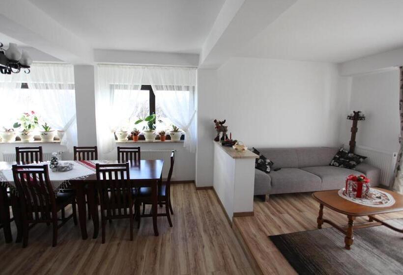 Pensiunea Livada Bunicului