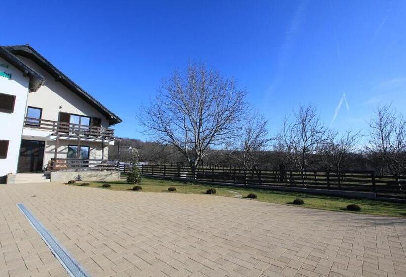 Pensiunea Livada Bunicului