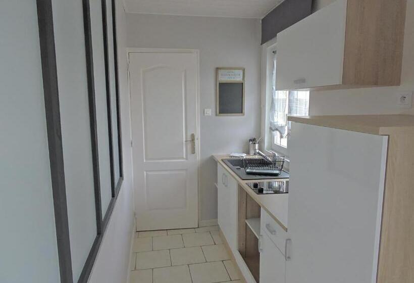 ベッドアンドブレックファースト La Linoterie