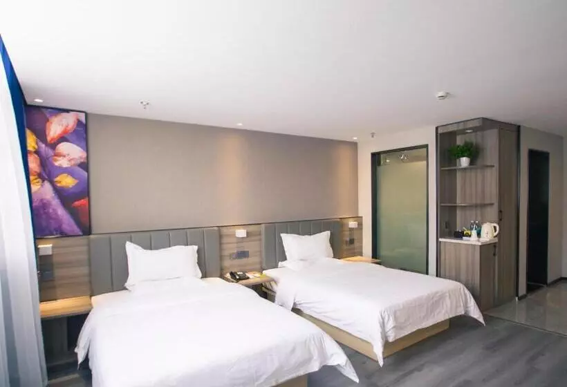 Hotelli 7days Premium Xingyi Pingdong Avenue Branch