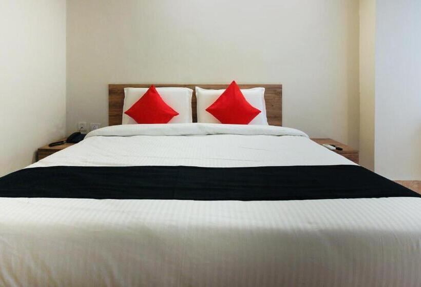 Hotel Capital O Sri Suprabhat Grand Near Kachiguda Railway Station