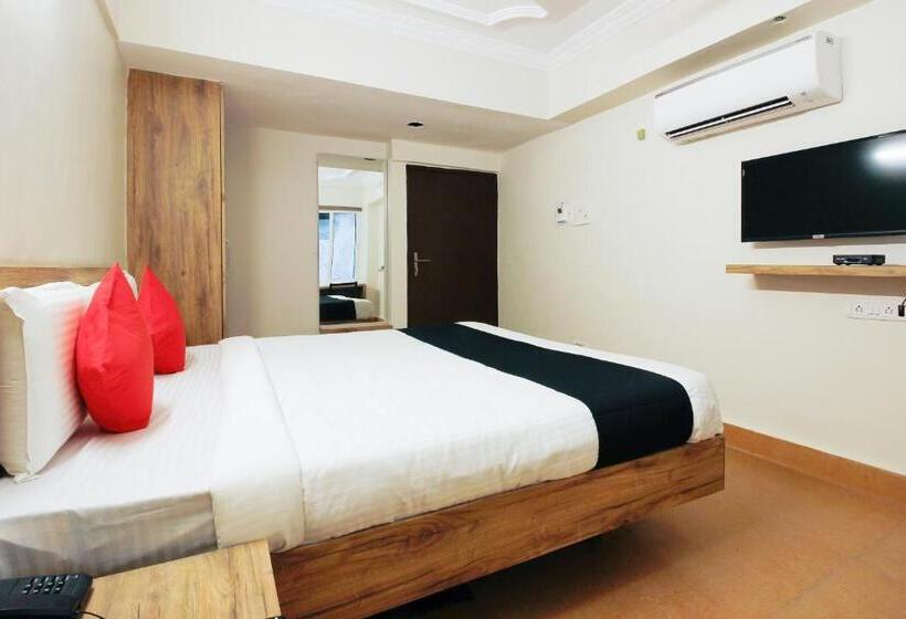 Hotel Capital O Sri Suprabhat Grand Near Kachiguda Railway Station