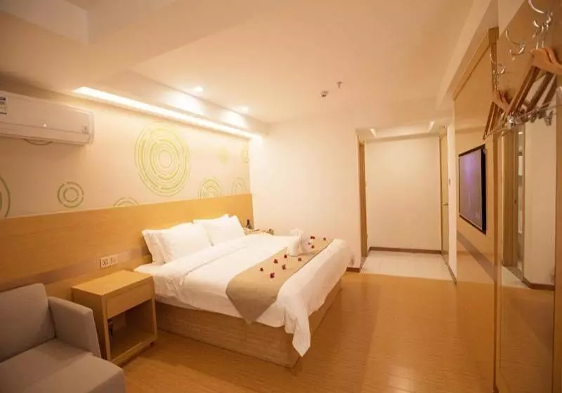 Hotelli Greentree Inn Haikou Chengmai Old Town Software Park Business