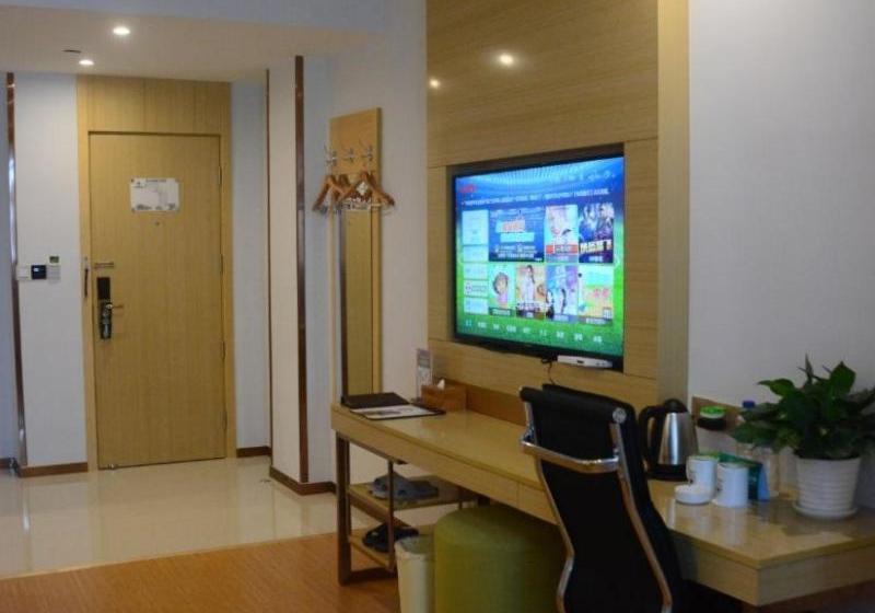 Отель Greentree Inn Luan Yeji District Yeji Railway Station Express