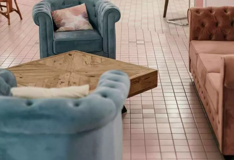 ホテル Greet Hôtel Pont Du Gard   Route D Avignon