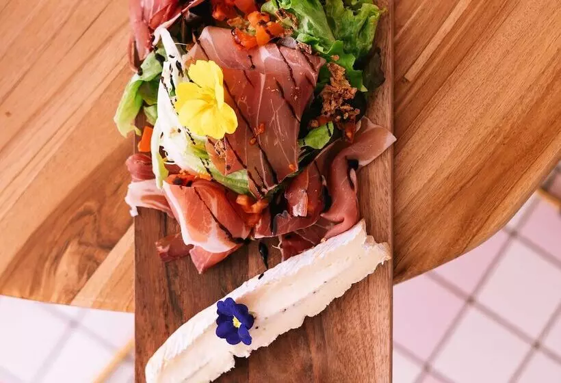 ホテル Greet Hôtel Pont Du Gard   Route D Avignon