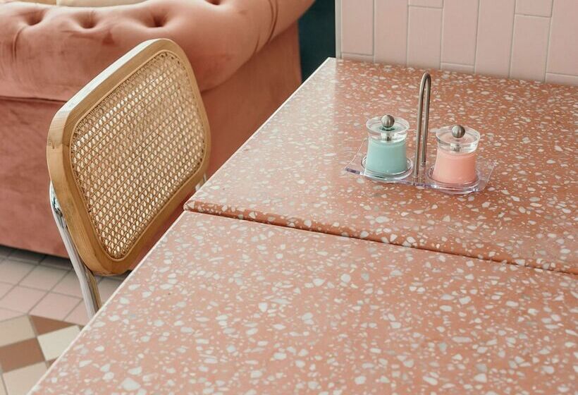 Отель Greet Hôtel Pont Du Gard Route D Avignon