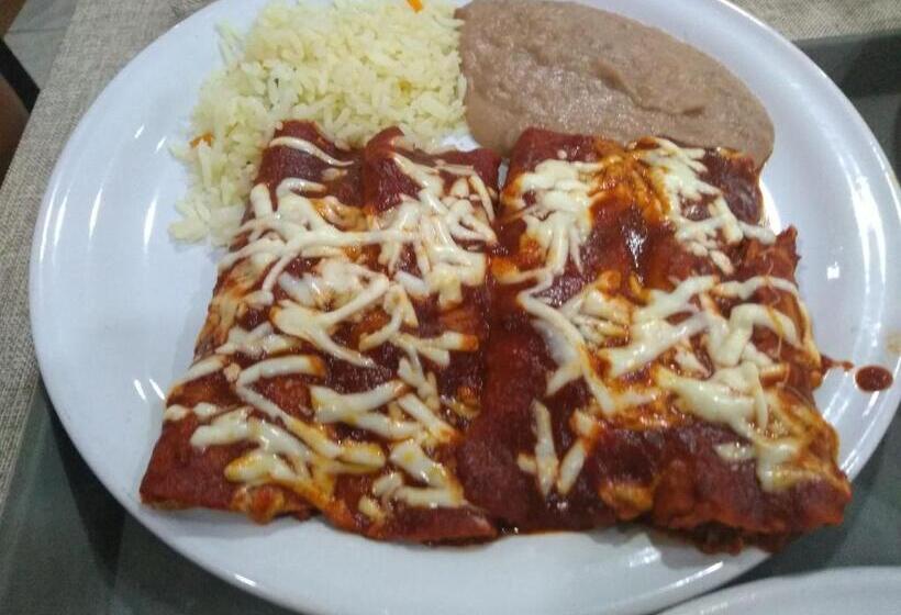 Hotelli Jiménez Plaza