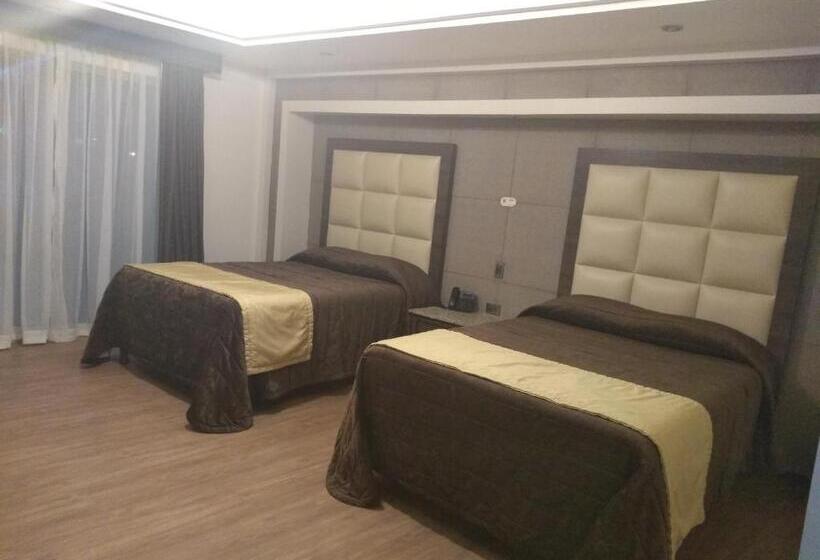 Hotelli Jiménez Plaza