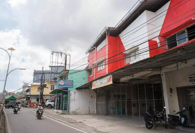 ホテル Lyfriska Residence Lampung Redpartner