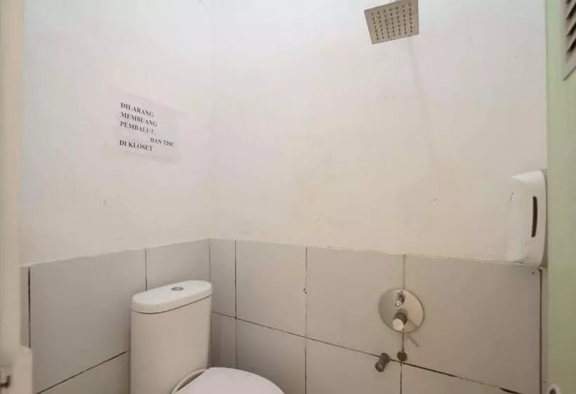 ホテル Lyfriska Residence Lampung Redpartner
