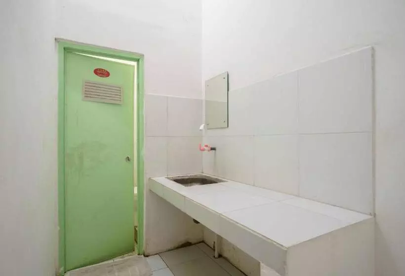 ホテル Lyfriska Residence Lampung Redpartner