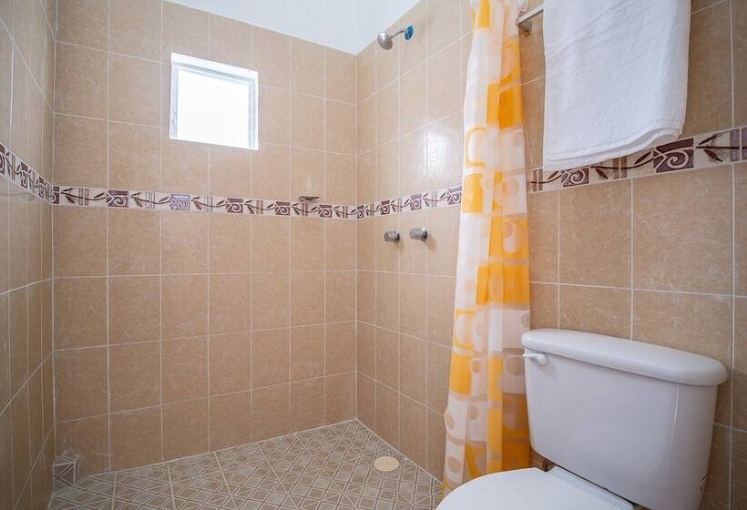 فندق Oyo Posada San Vicente