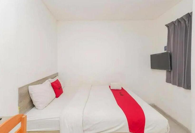 فندق Reddoorz Near Kaza Mall Surabaya