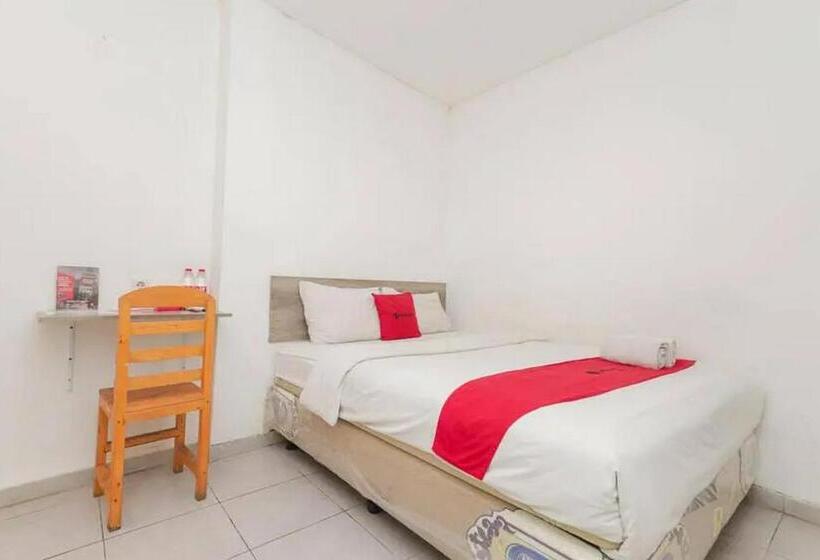 فندق Reddoorz Near Kaza Mall Surabaya