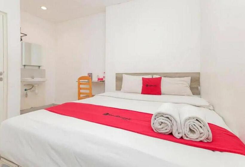 فندق Reddoorz Near Kaza Mall Surabaya