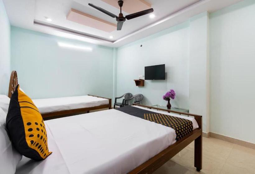 فندق Spot On 65489 Ss Grand