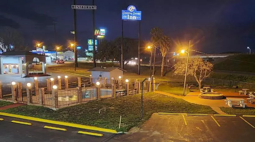 Hotelli The Country Corner Inn